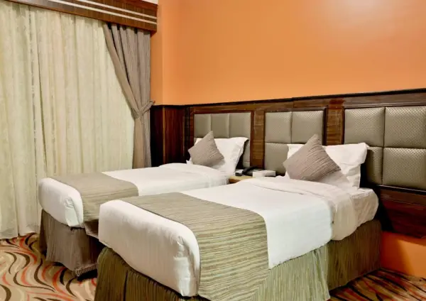 Hayah Plaza Hotel 4